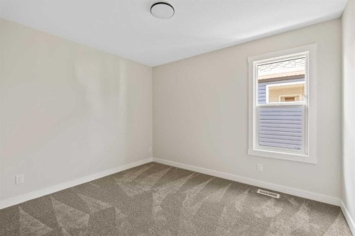 155 Chinook Winds Manor Sw, Airdrie, AB - Indoor Photo Showing Other Room