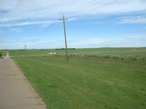 1000 North Road, Trochu, AB 