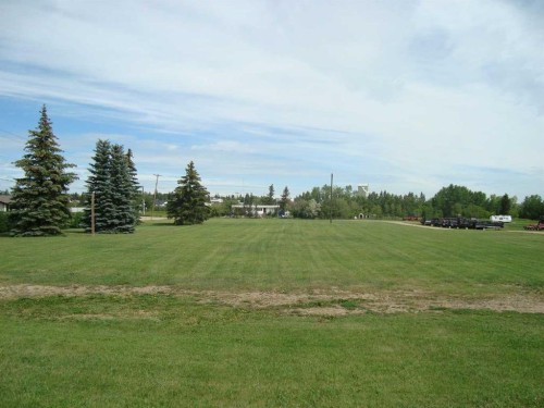 420 Pontmain Road, Trochu, AB 