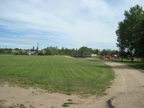 420 Pontmain Road, Trochu, AB 