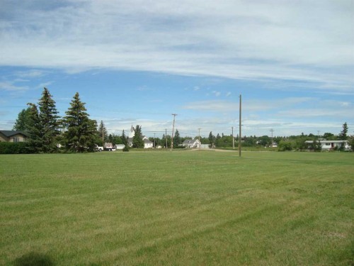 420 Pontmain Road, Trochu, AB 