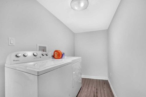 4215-181 Skyview Ranch Manor Ne, Calgary, AB - Indoor Photo Showing Laundry Room
