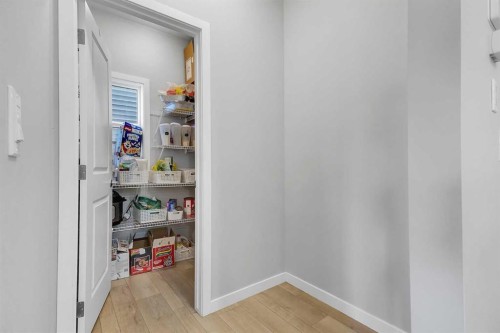 672 Walgrove Boulevard Se, Calgary, AB - Indoor Photo Showing Other Room