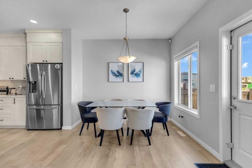 672 Walgrove Boulevard Se, Calgary, AB - Indoor