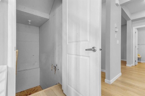 672 Walgrove Boulevard Se, Calgary, AB - Indoor Photo Showing Other Room