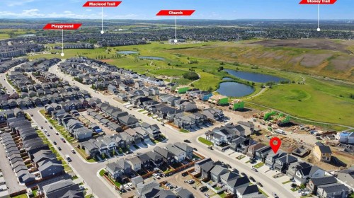 672 Walgrove Boulevard Se, Calgary, AB - Outdoor With View