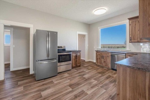 204050 Rr 245, Rural Vulcan County, AB - Indoor Photo Showing Kitchen