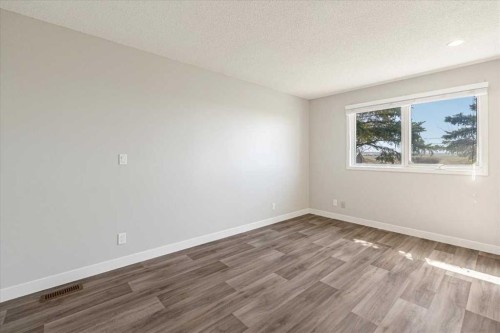 204050 Rr 245, Rural Vulcan County, AB - Indoor Photo Showing Other Room