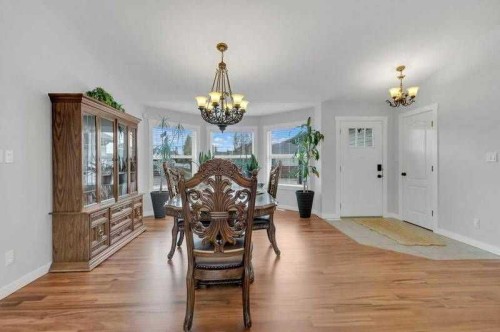 3 Liberty Place, Sylvan Lake, AB - Indoor Photo Showing Dining Room