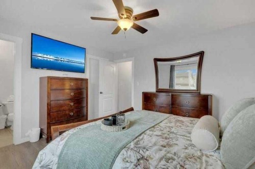3 Liberty Place, Sylvan Lake, AB - Indoor Photo Showing Bedroom