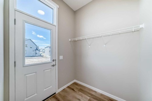 15 Magnolia Street, Calgary, AB - Indoor