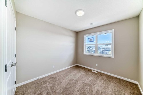 15 Magnolia Street, Calgary, AB - Indoor Photo Showing Other Room