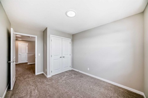 15 Magnolia Street, Calgary, AB - Indoor Photo Showing Other Room