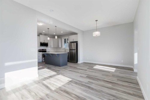 461 South Point Glen Sw, Airdrie, AB - Indoor Photo Showing Kitchen