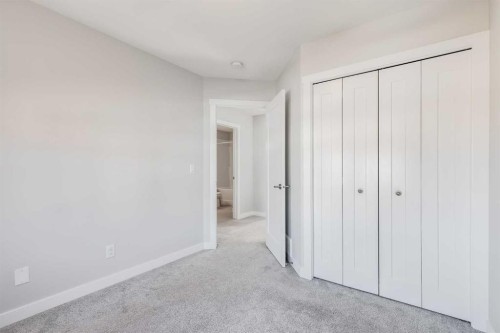 461 South Point Glen Sw, Airdrie, AB - Indoor Photo Showing Other Room