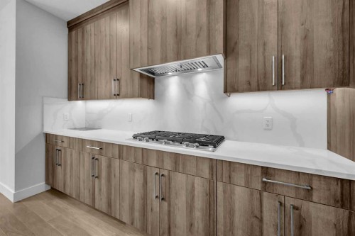 198 Kinniburgh Crescent, Chestermere, AB - Indoor Photo Showing Kitchen