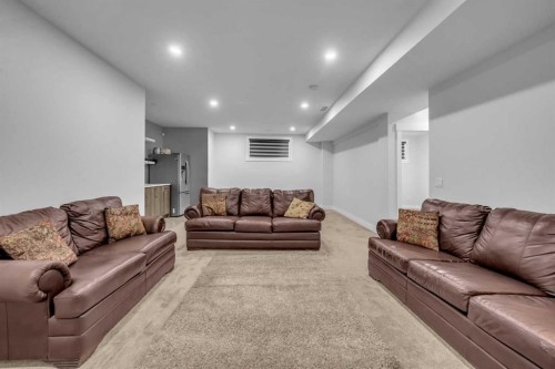 198 Kinniburgh Crescent, Chestermere, AB - Indoor