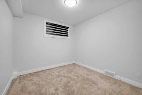 198 Kinniburgh Crescent, Chestermere, AB - Indoor Photo Showing Other Room