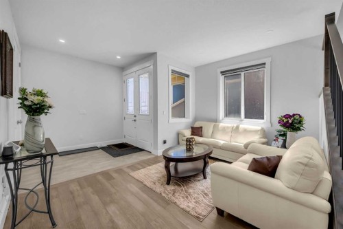 198 Kinniburgh Crescent, Chestermere, AB - Indoor