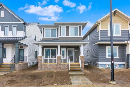 990 Chinook Winds Meadow SW Airdrie, AB T4B 5R1