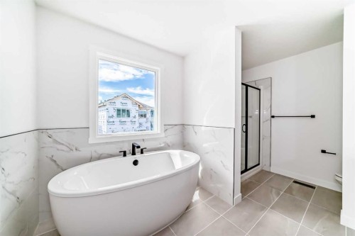 2 Appaloosa Way, Cochrane, AB - Indoor Photo Showing Bathroom