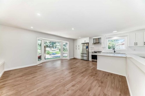 5173 Whitestone Road Ne, Calgary, AB - Indoor Photo Showing Kitchen