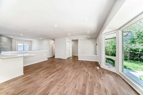 5173 Whitestone Road Ne, Calgary, AB - Indoor Photo Showing Other Room