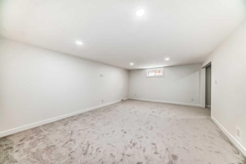 5173 Whitestone Road Ne, Calgary, AB - Indoor Photo Showing Other Room