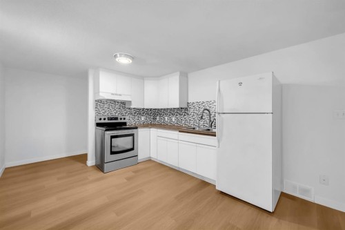 79 Abalone Way Ne, Calgary, AB - Indoor Photo Showing Kitchen