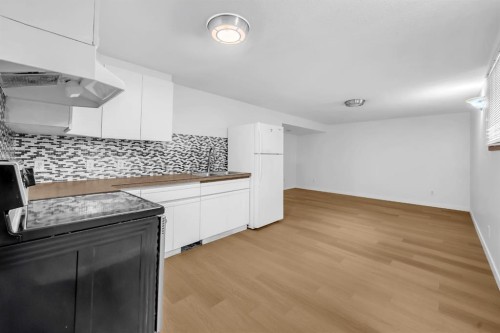 79 Abalone Way Ne, Calgary, AB - Indoor Photo Showing Kitchen