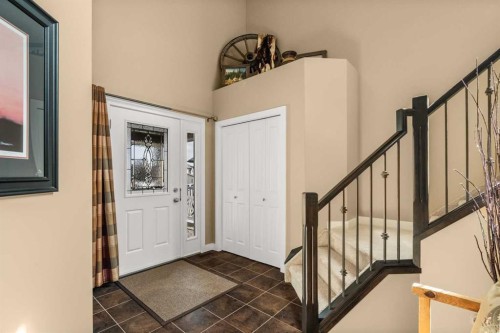 653 West Highland Crescent, Carstairs, AB - Indoor Photo Showing Other Room