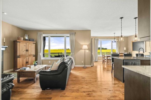 653 West Highland Crescent, Carstairs, AB - Indoor