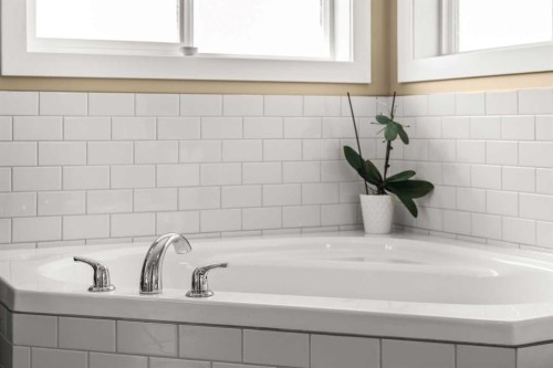 653 West Highland Crescent, Carstairs, AB - Indoor Photo Showing Bathroom