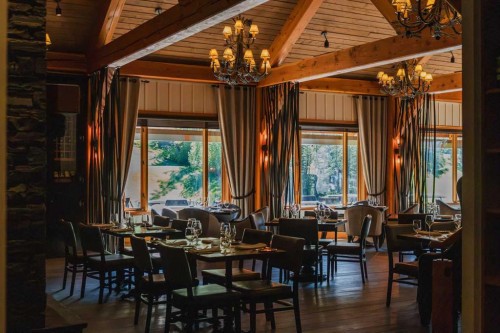 411 Mountain Tranquility Place, Canmore, AB - Indoor Photo Showing Dining Room