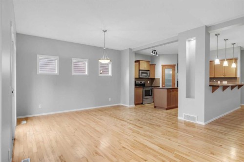 1500 Copperfield Boulevard Se, Calgary, AB - Indoor Photo Showing Kitchen