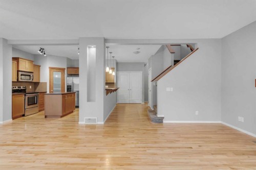 1500 Copperfield Boulevard Se, Calgary, AB - Indoor Photo Showing Kitchen