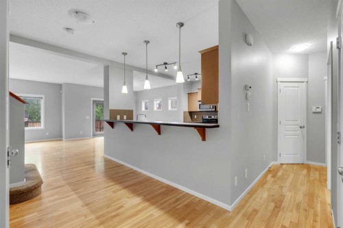 1500 Copperfield Boulevard Se, Calgary, AB - Indoor