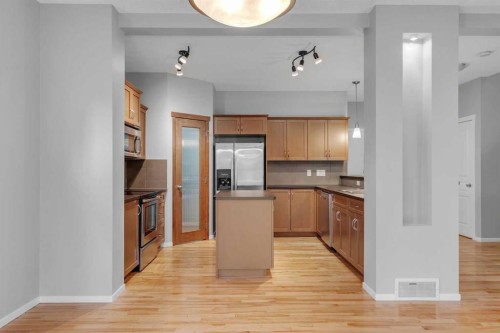 1500 Copperfield Boulevard Se, Calgary, AB - Indoor Photo Showing Kitchen