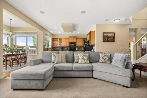 160 Royal Oak Heights Nw, Calgary, AB - Indoor Photo Showing Living Room