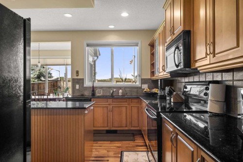 160 Royal Oak Heights Nw, Calgary, AB - Indoor Photo Showing Kitchen