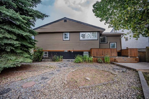 1306 1 Avenue, Canmore, AB - Outdoor