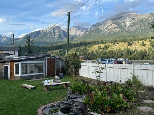 1306 1 Avenue, Canmore, AB - Outdoor With View