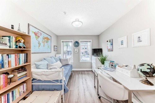 205-1811 34 Avenue Sw, Calgary, AB - Indoor