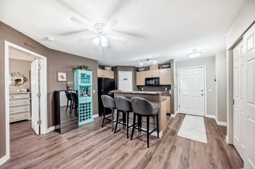 205-1811 34 Avenue Sw, Calgary, AB - Indoor