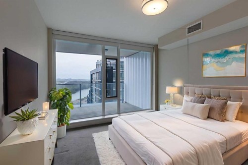 1504-519 Riverfront Avenue Se, Calgary, AB - Indoor Photo Showing Bedroom