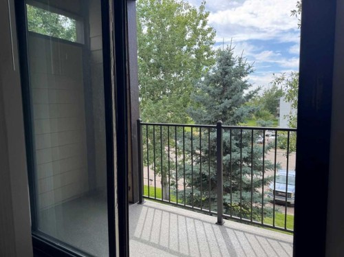 15-3440 23 Avenue South, Lethbridge, AB - 