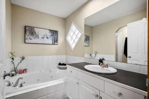 128 Cramond Crescent Se, Calgary, AB - Indoor Photo Showing Bathroom
