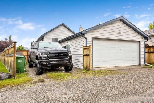 128 Cramond Crescent Se, Calgary, AB - Outdoor With Exterior