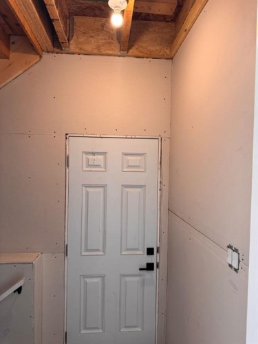 42 Setonvista Grove Se, Calgary, AB - Indoor