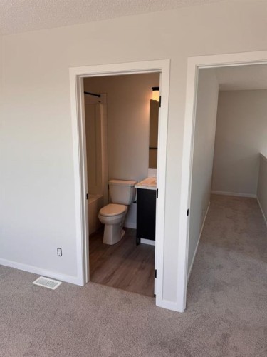 42 Setonvista Grove Se, Calgary, AB - Indoor